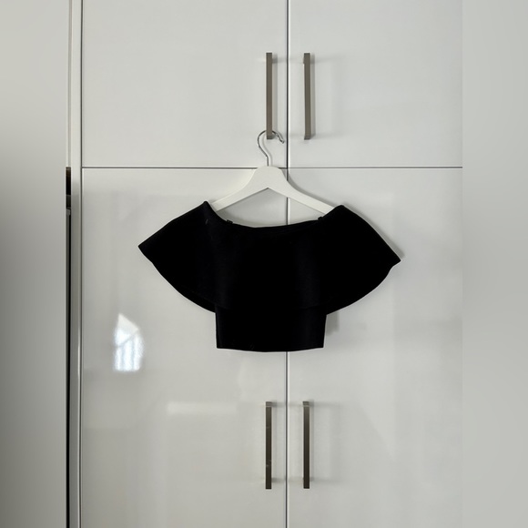 Aritzia Babaton Marek Top - Picture 3 of 3